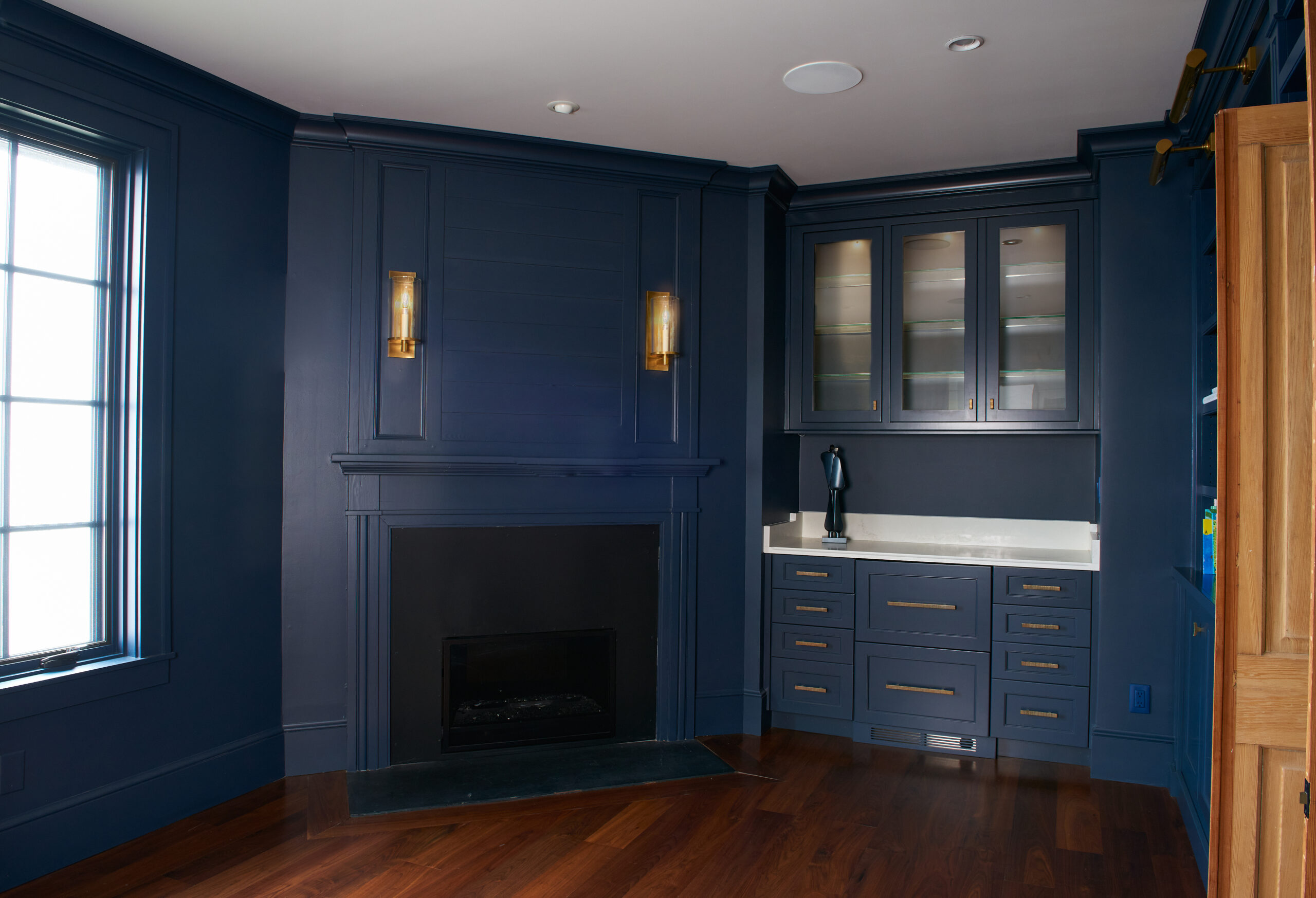 floor - fireplace